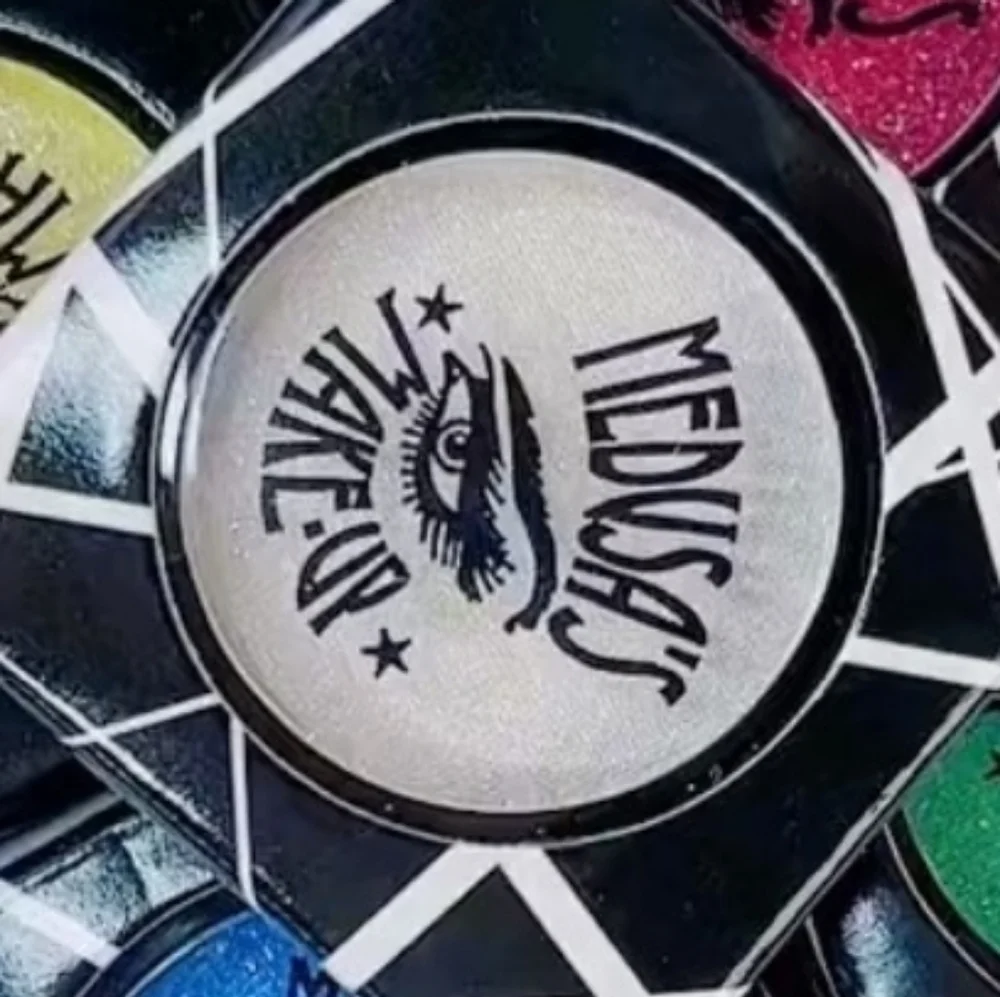 ELECTRO WHITE Medusa Makeup DISCONTINUED shadow NWT